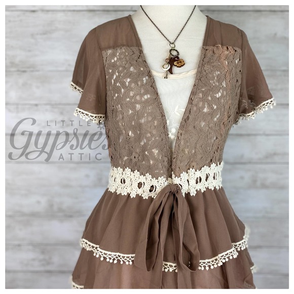 A'reve Woodland Cottage Chiffon Cardi Top - Picture 2 of 10